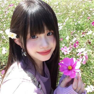 高墙、黑色与帅小伙